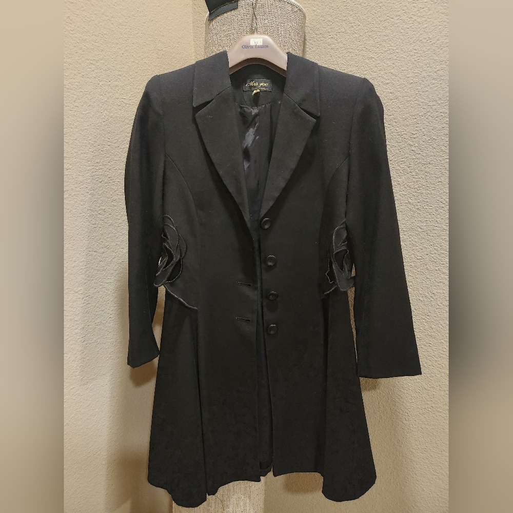 Elegant Black Women's Jacket with Floral Detail